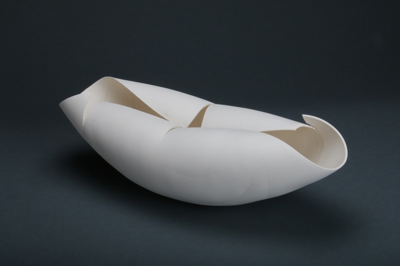 Hemisphère-V-view 2 | 2014 | 6h x 18.5l x 7d in. | porcelain