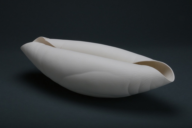 Hemisphère-VI 5.5h x 19l x 6.5d in. | porcelain
