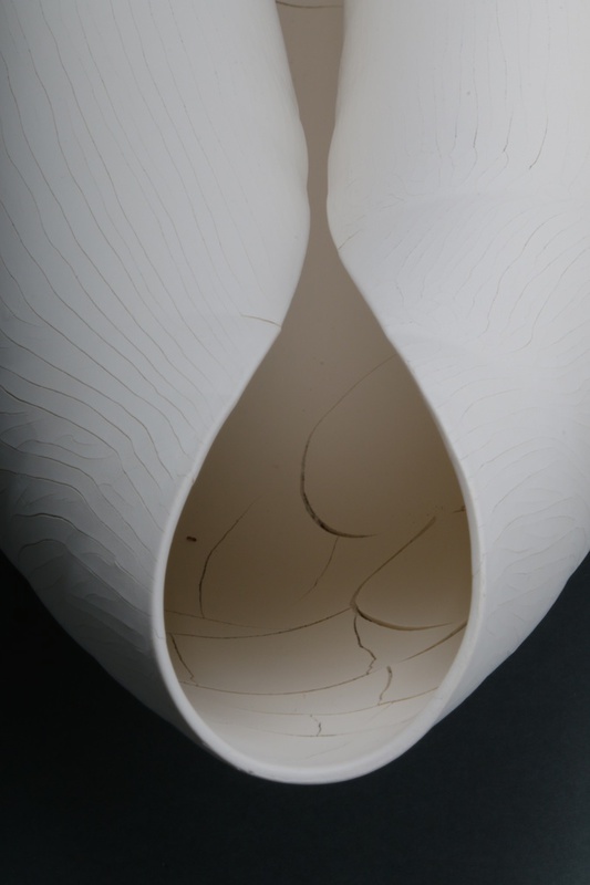 Hemisphère-VI-detail | porcelain