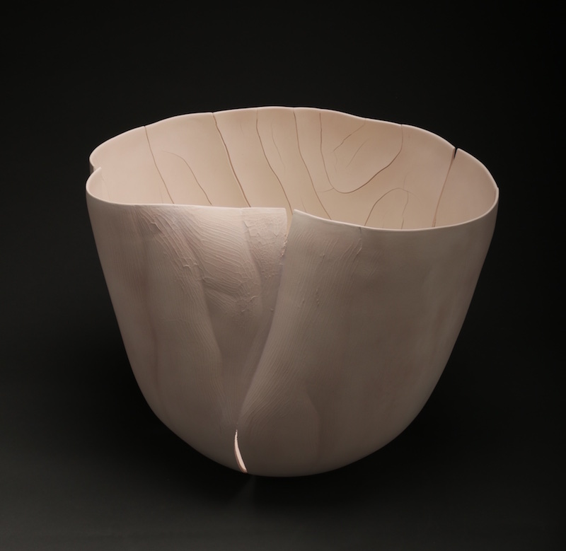 You Are Me IV, 2016 porcelain, original process,multiple firings_40 x 48 x 43cm