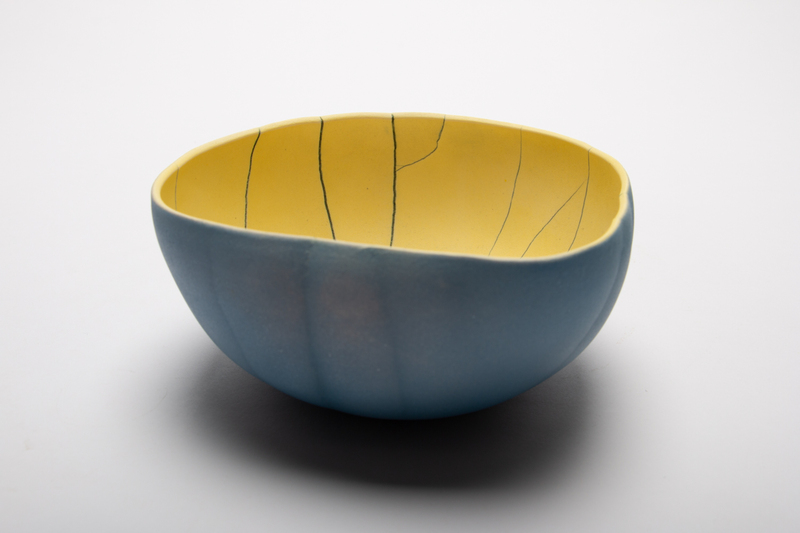 Small Bowl l 15 x 7 x 14 cm