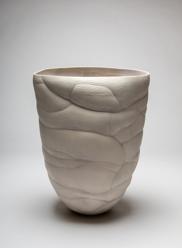 Holding Space | 2023 | 48 x 38 x 28 cm